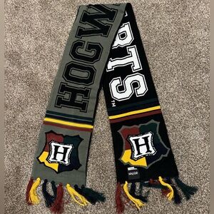 Harry Potter Hogwarts Crest Reversible Knit Scarf — Black, Yellow, Gray 64” Long